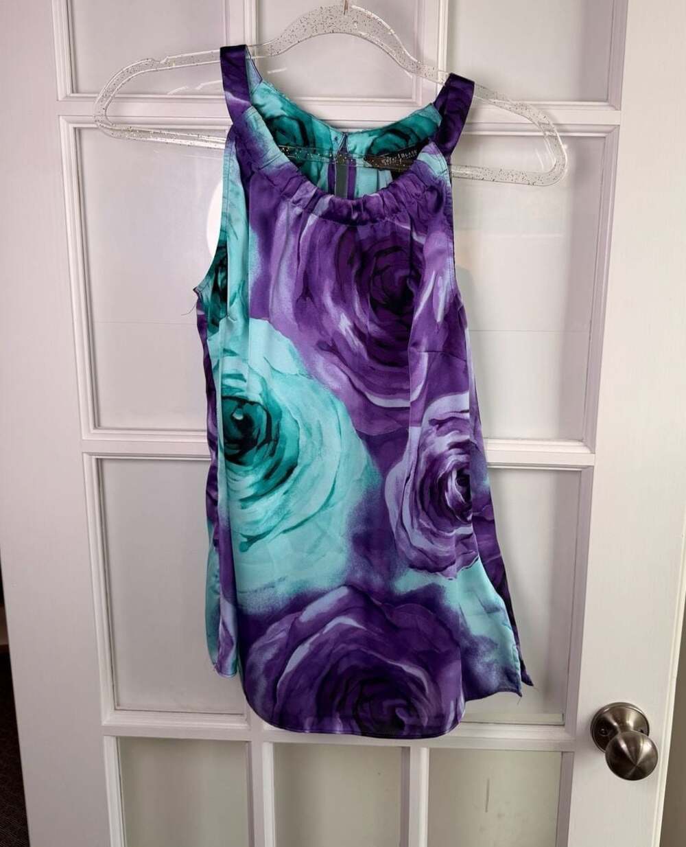 White House Black Market Purple and Teal Rose Watercolor Floral Halter Top Size